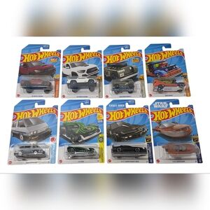 Hot Wheels Assorted Bundle Toyota Tacoma Pursuit Mode Knight Rider Money Clip